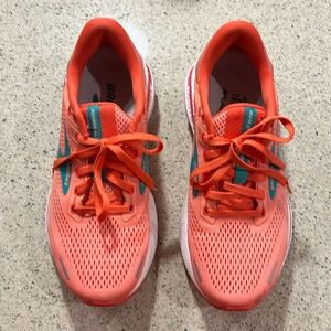 Brooks Adrenaline GTS 22